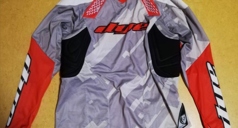 Komplett-Set; Etek 5, HP Flasche, Dye Rotor, Vio Paintball Maske + Paintball-Shirt und Hose