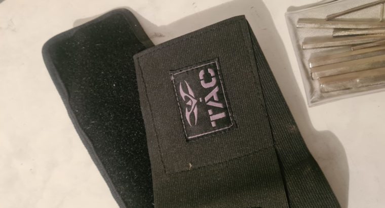 Tactical Weste mit integriertem Battelpack