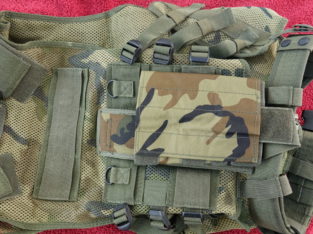 UTG CAMO PAINTBALL TACTICAL SCENARIO ARMOR VEST UTG Sport Deluxe Multifunctional Tactical Vest, Woodland Camo