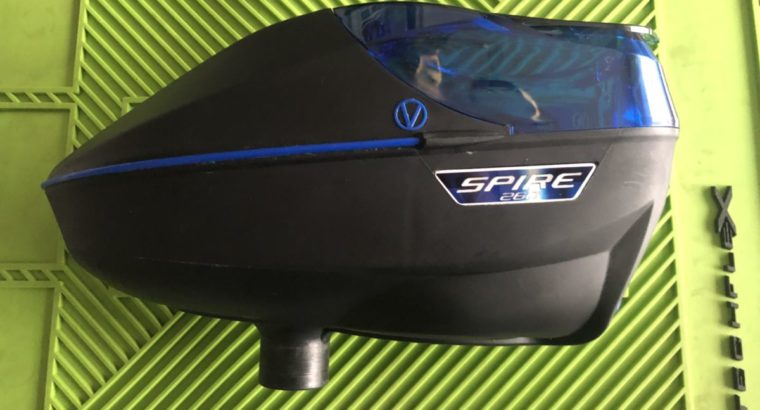 DLX Luxe OLED Splash blau / grün inkl. passendem Virtue Spire 260