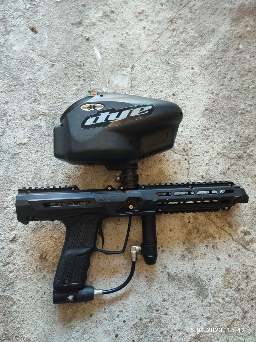 Tippmann X7 Phenom mit viel Zubehor Paintball Basar