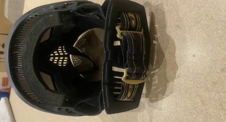 Dye i4 Schwarz Gold mit 4 Gläsern und Exalt Case