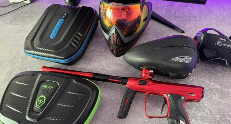 Shocker XLS + DYE Rotor 2 + 1.1L Armotech mit 300bar + Freak Set XL 16 + DYE I5 Komplett Paintball Set
