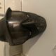 Gebrauchte Maske mit Brille