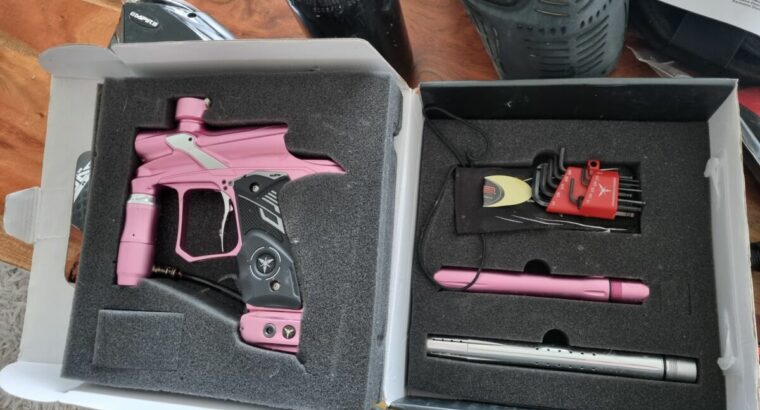 Paintballausrüstung mit G3 Spec-R in pink