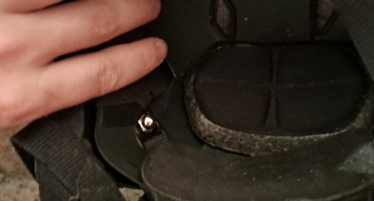 Fast helm mit Black Camouflage cover