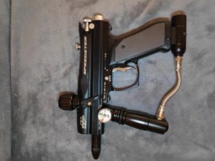 Paintball Makierer, mit Hopper und Maske