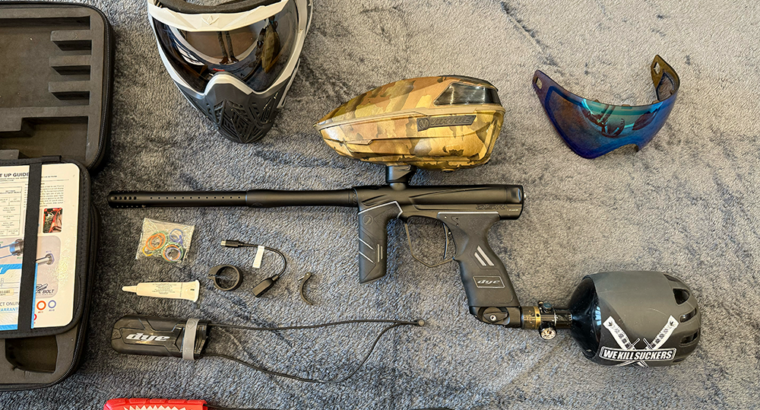 Hochwertiges Paintball-Komplettpaket (Dye DSR, Virtue Spire IV Hopper, Bunker Kings CMD Paintball-Maske)