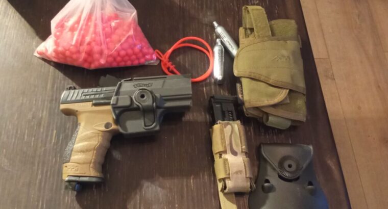 Walther PPQ M2 T4E + Zubehör