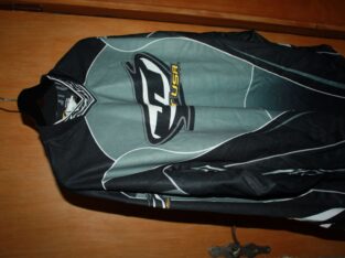 Jersey und Hosen
