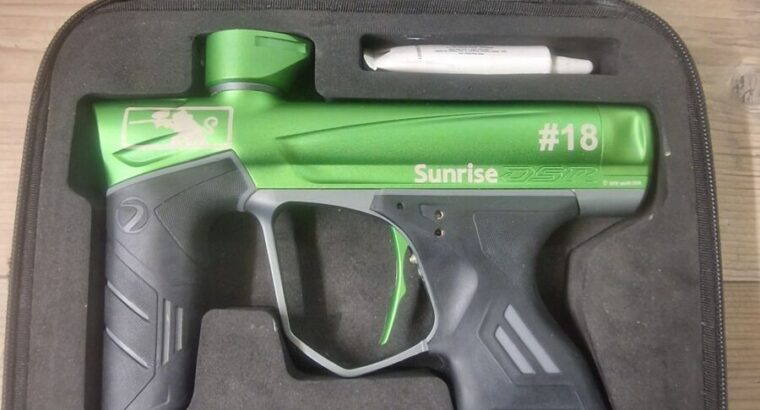 Dye DSR paintball Markierer