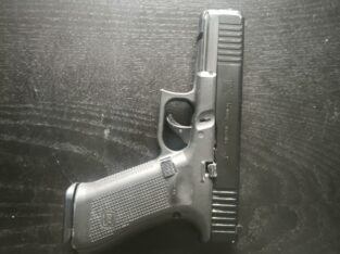 Umarex Glock 17 mit drei Magazinen