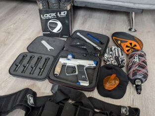 Paintball Set aus Markierer, Flaschen, Hopper, Maske und vielem mehr
