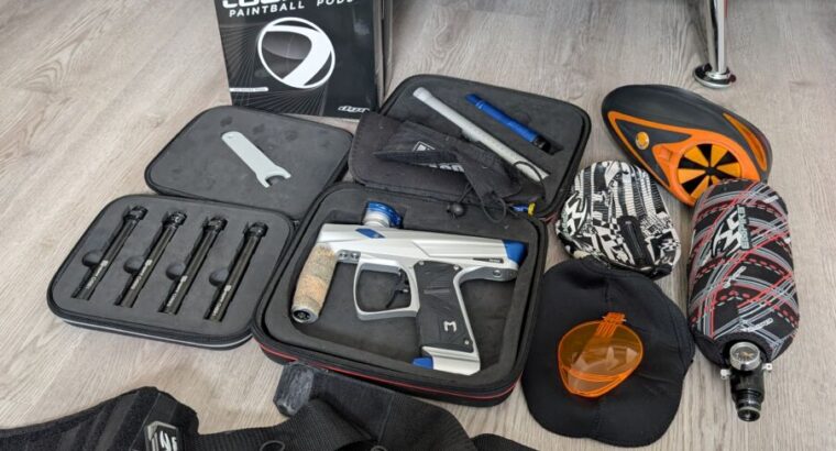 Paintball Set aus Markierer, Flaschen, Hopper, Maske und vielem mehr
