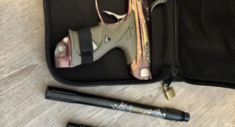 Komplette Paintballausrüstung mit Markierer und vielem mehr!