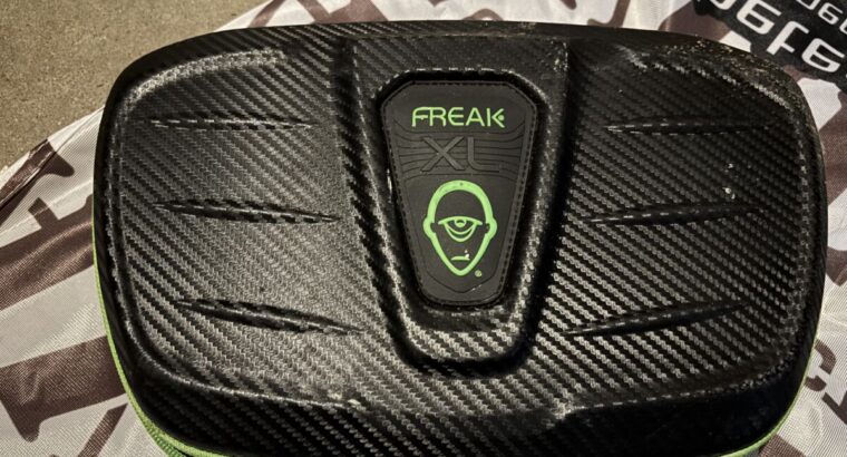 Freak XL lauset