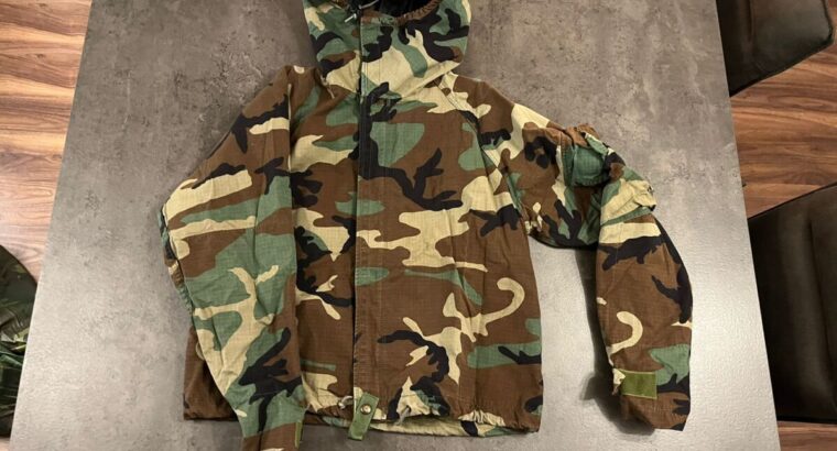 ABC U.S Army Schutzkleidung-Jacke im Wald-Tarn (Wetter- und Reisfeste Jacke)
