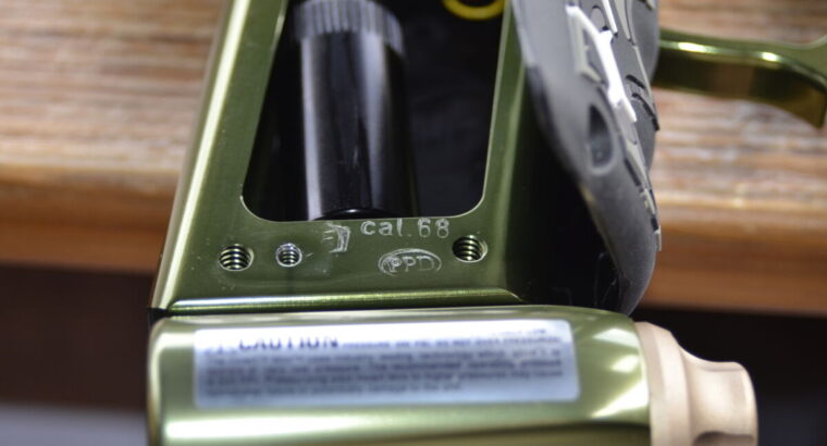 Invert Mini Neu Gloosy grün