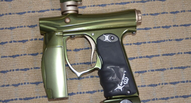 Invert Mini Neu Gloosy grün