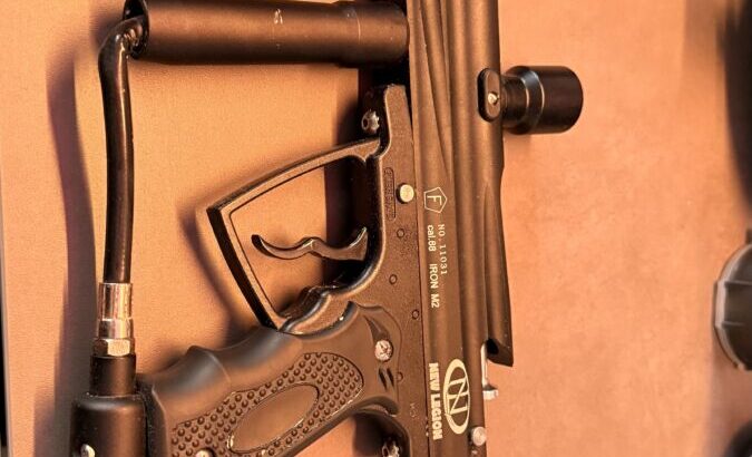 Paintball Set – New Legion Iron M2, komplett mit Zubehör