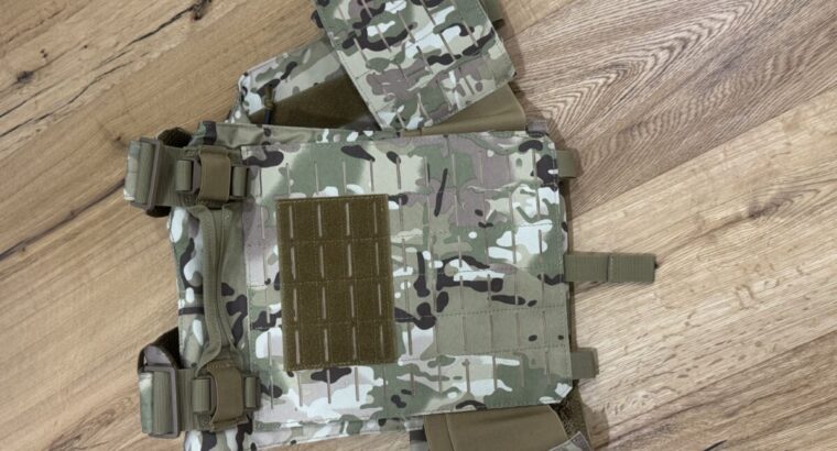Plattenträger camo neu