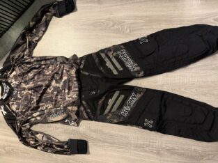 HK Army Jersey + Hose