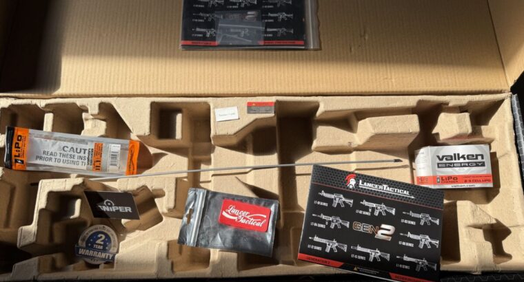 Airsoft M4 Lancer Tactical