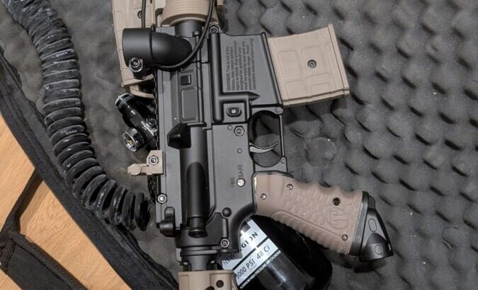 Tippmann TMC & Flasche mit Maske usw.