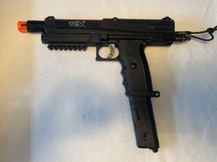 Tippmann TIPX mit einigem Zubehör