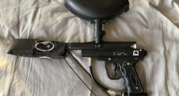 Paintball Markierer New Legion Riot inkl. Zubehör