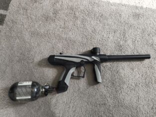 Tippmann Vantage + 300bar Carbon Flasche