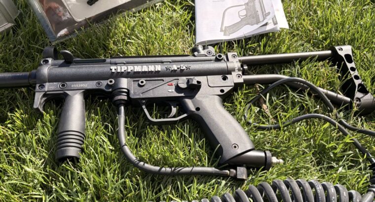 Paintball Markierer mit Zubehör