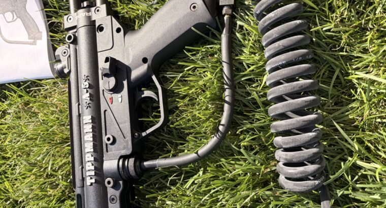 Paintball Markierer mit Zubehör