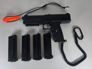 Tippmann TPX Paintball-Pistole mit 4 Magazinen und Koffer
