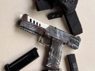 Tippmann TIPX, mit Farntarnairbrush inkl. Beinholster