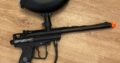 Kingmann Spyder Victor Paintball Markierer (schwarz) inkl. Hopper