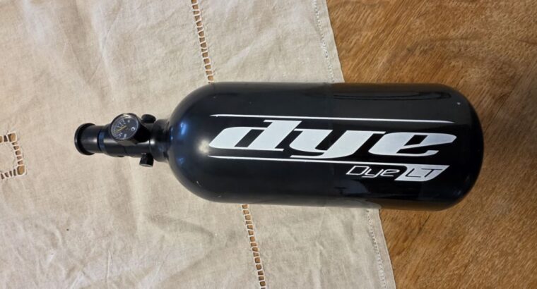 DYE Rize CZR Komplettset – DYE R2 Hopper + 200 Bar HP-Flasche