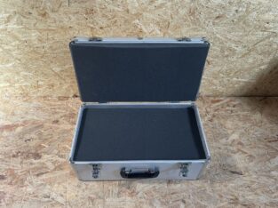 Alukoffer mit Schaumstoff