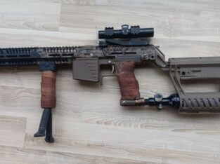 Paintball Markierer Shooter Planet Eclipse EMEK MG100 + Mega Zubehör Magazine + CO² + Koffer + Helme +